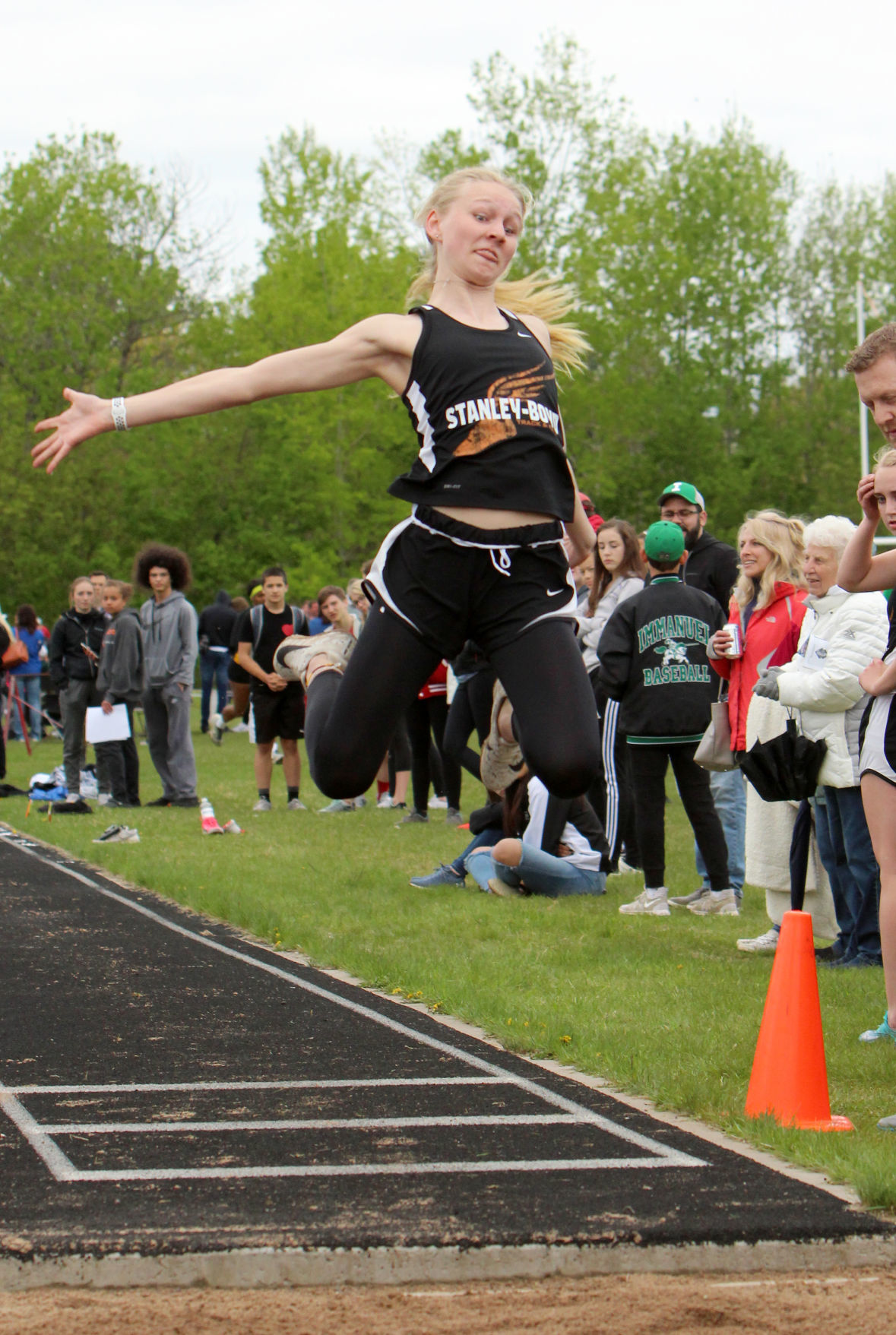 Division 3 track and field sectionals at Cameron 5-23-19